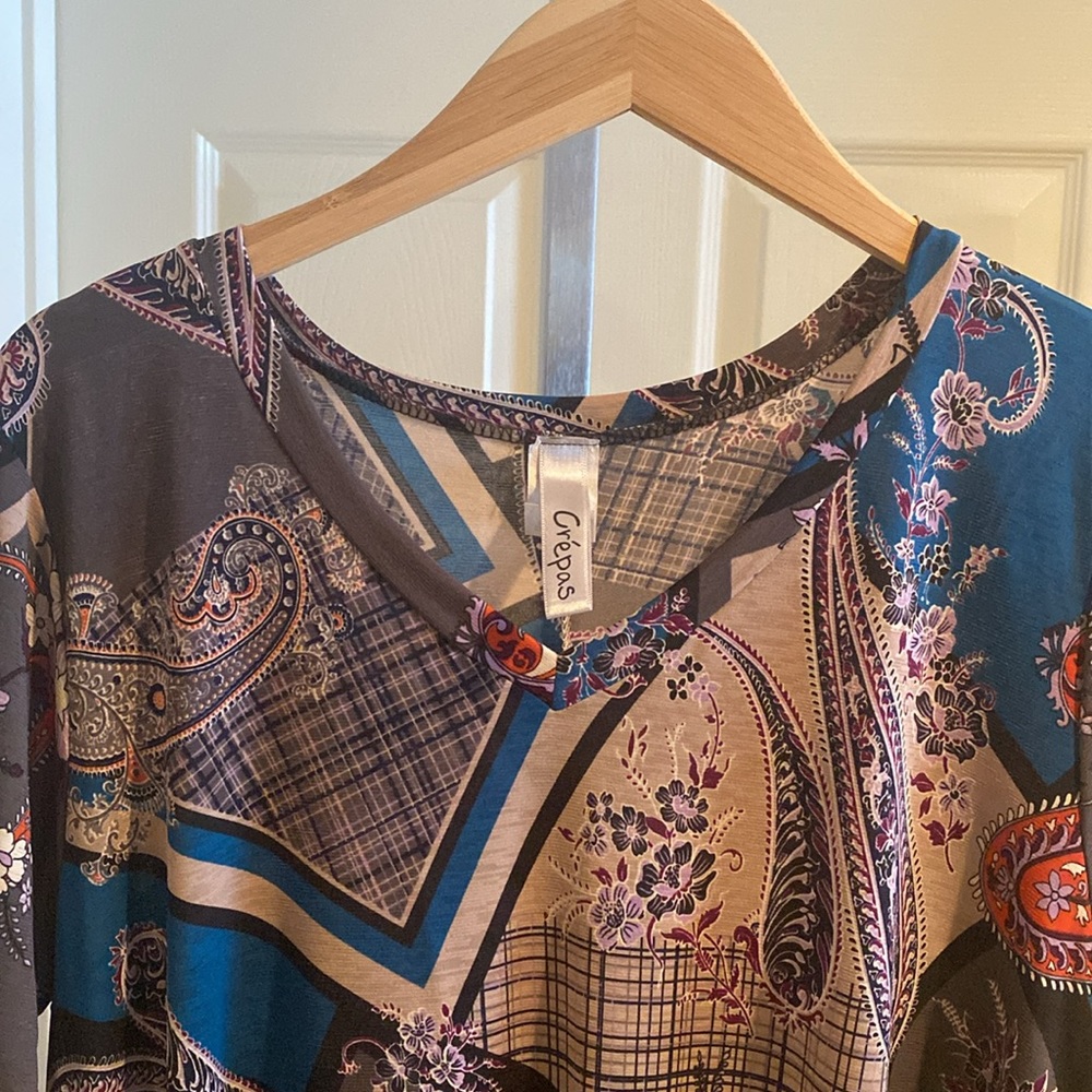 Tunic - Picture 2 of 2